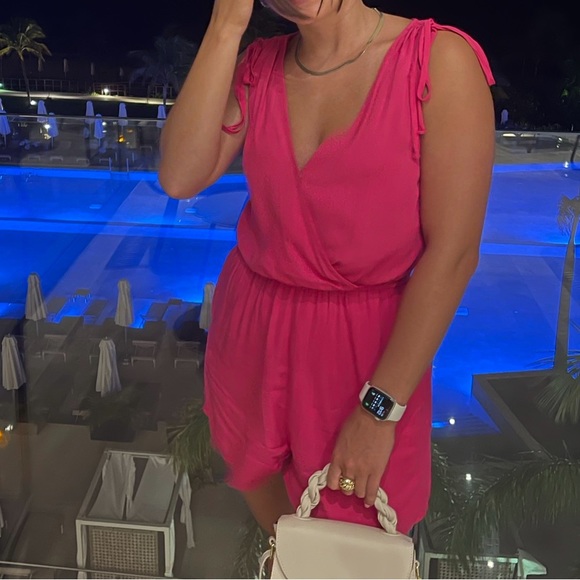 Pink romper - Picture 2 of 7